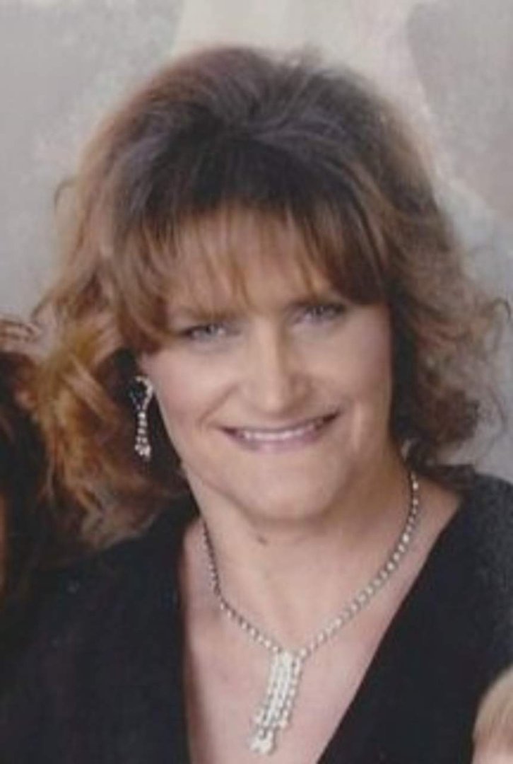 Cassandra Collins Elder's album, Profile Pictures