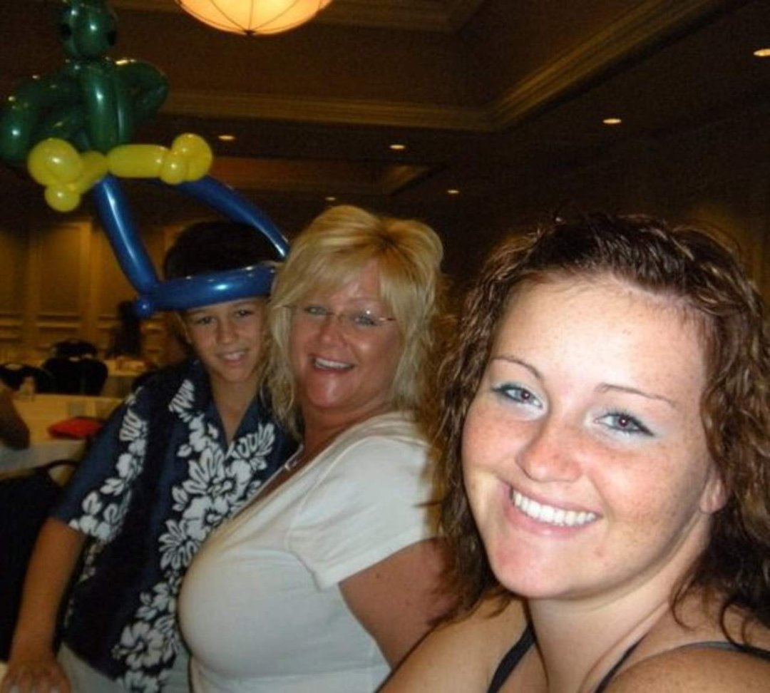 Shayna Devall's album, Profile Pictures