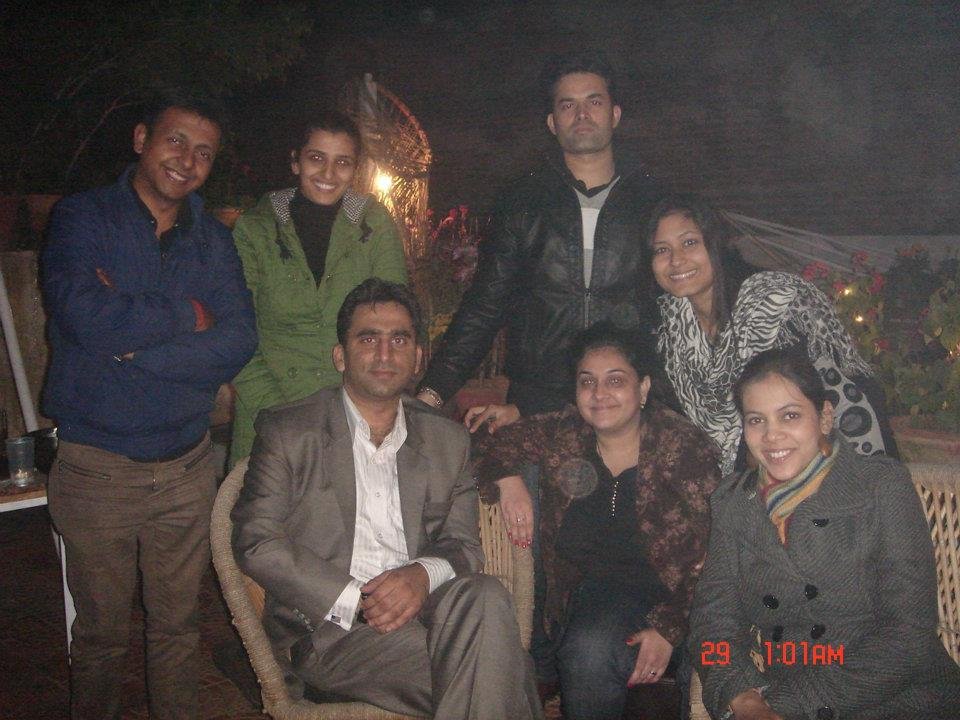 Anand Kumar's album, barbeque,bonfire, n oak grovians !!!
