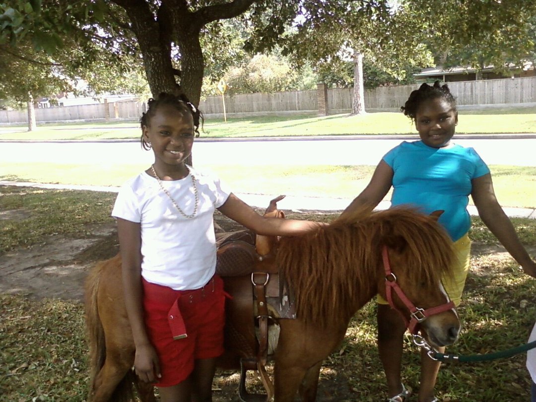 Laci McDade's Classmates profile album