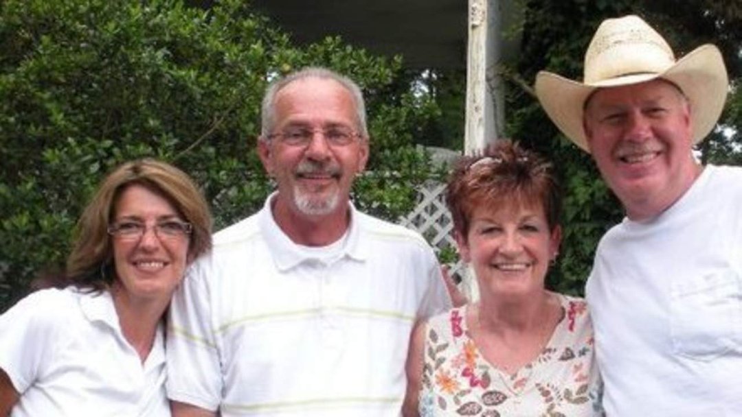 Pat Albertson's album, Profile Pictures