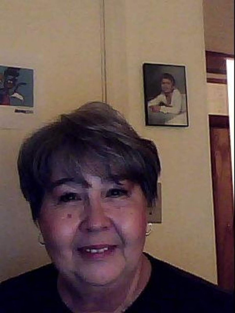 Wanda Caralivanos' album, Profile Pictures