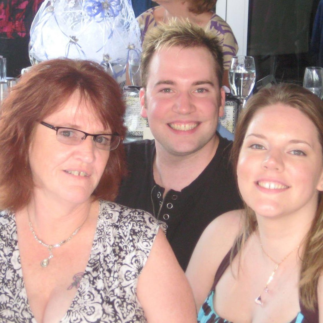 Maureen Wisneski's album, Profile Pictures