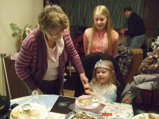 Peggy Helps' album, family