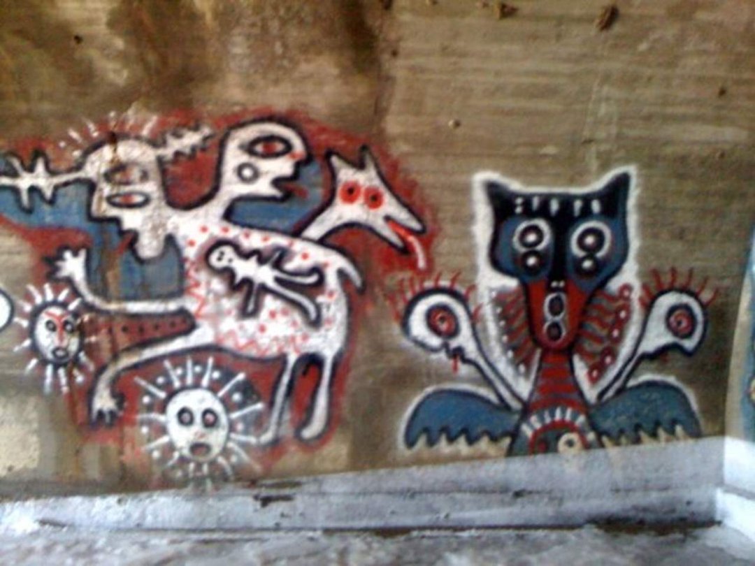 Tab Tuckman's album, Sand Hook - bunker art