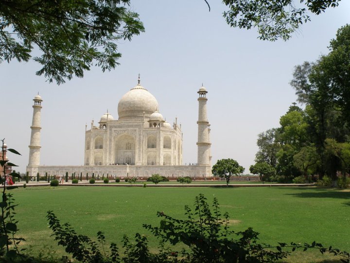 Gregorio Rivera's album, Taj Mahal