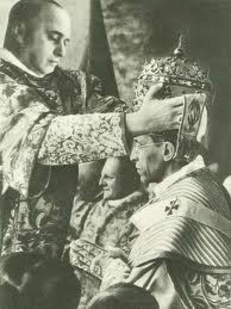 Joe Baca's album, Papal Coronations...past :(