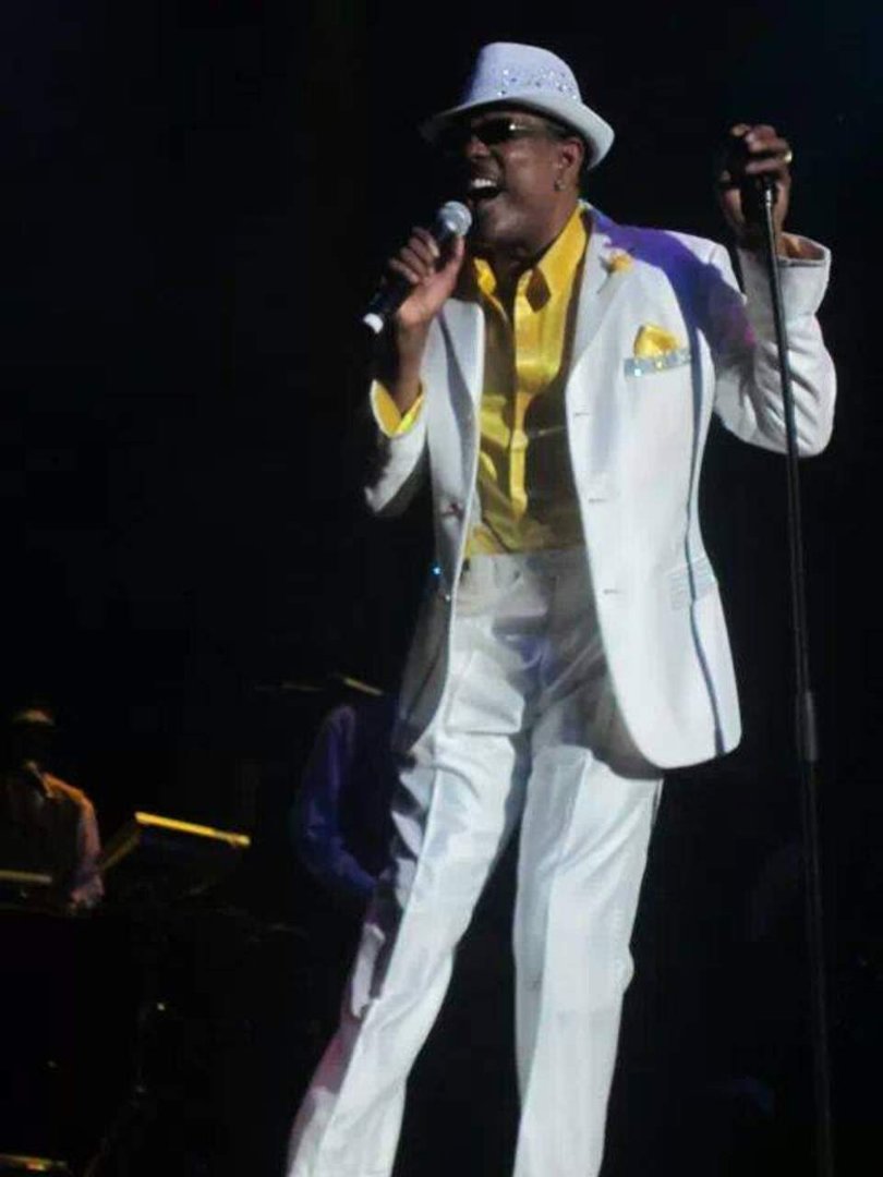 Wayne Hooker's album, Mobile Uploads