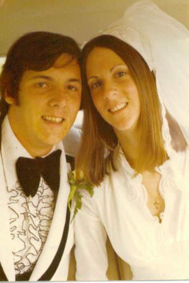 Debbie Deegan's album, Profile Pictures