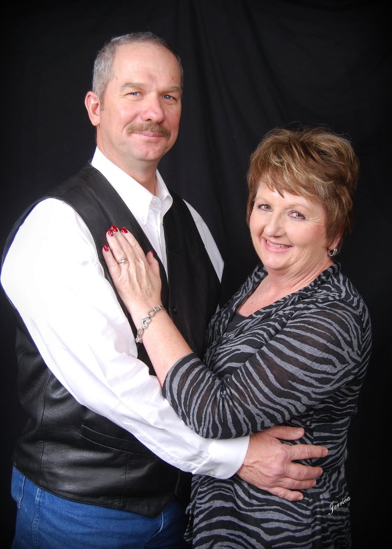 Julie Calhoun Pennell's album, Profile Pictures