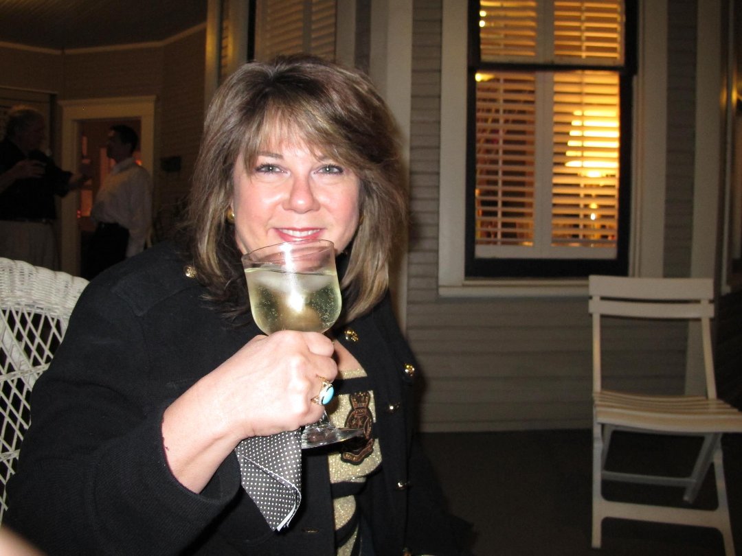 Mary Frazier's album, Profile Pictures