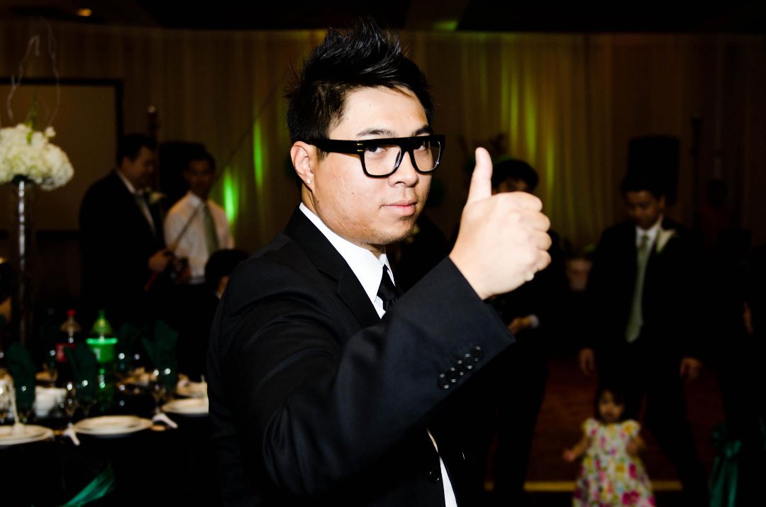 Phong Le's album, Profile Pictures