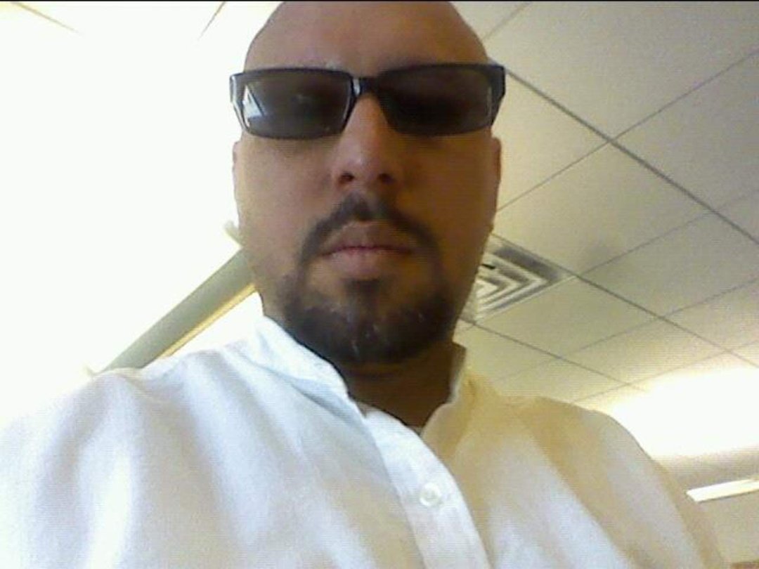 Alex Machete's album, Mobile Uploads