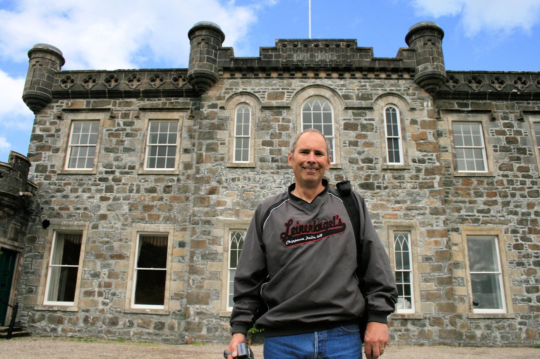 Thomas Cameron's album, Profile Pictures