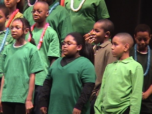 Terrell Adkins II's album, Laurus Christmas Show 2009