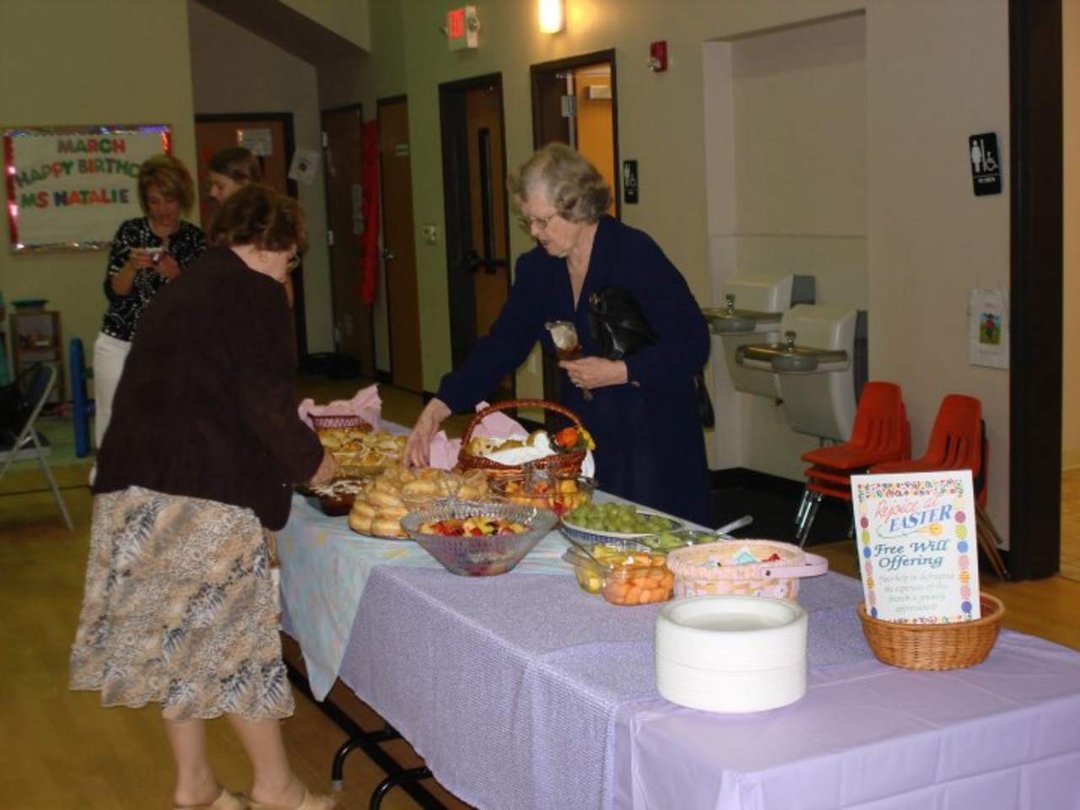 Sandra Price's album, Easter 2010 - Breakfast