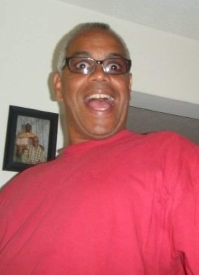 Thomas Brigham's album, Profile Pictures