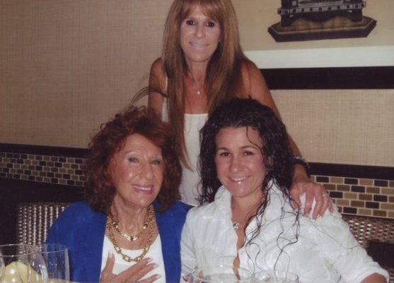 Hedy Sayet's album, Profile Pictures