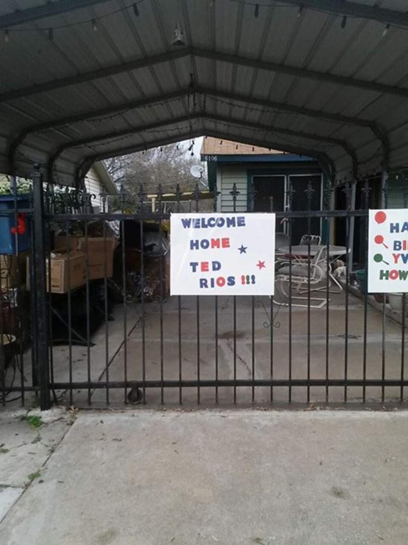 Ted Rios' album, Mobile Uploads