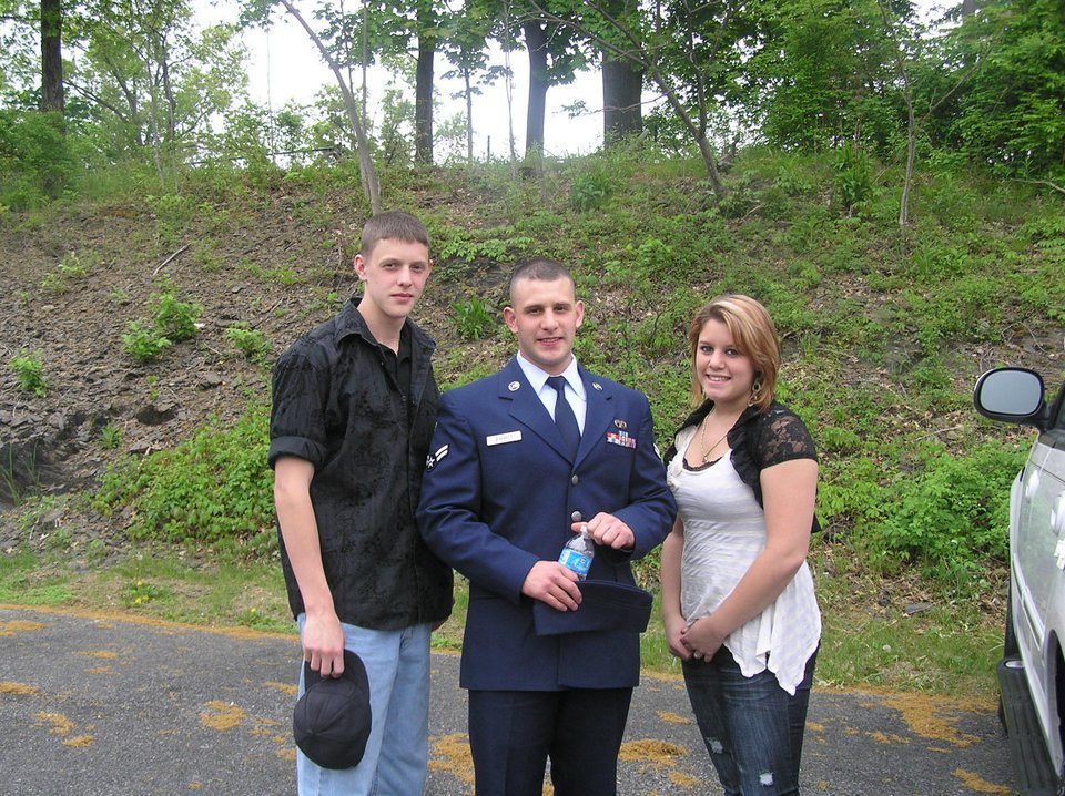 Glenn Everitt's album, Profile Pictures