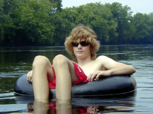 Cam Abernethy's album, Tubing down the James River
