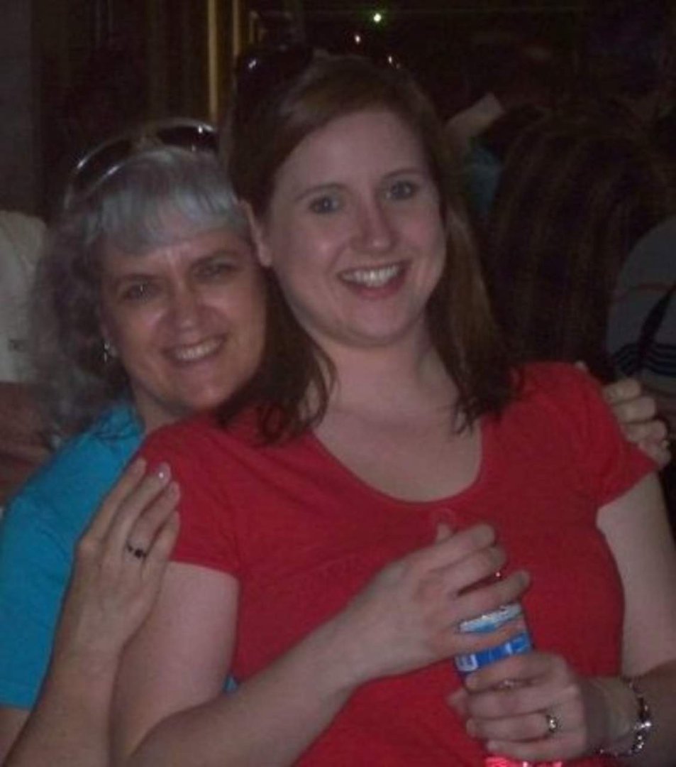 Cecilia Mitchell's album, Profile Pictures
