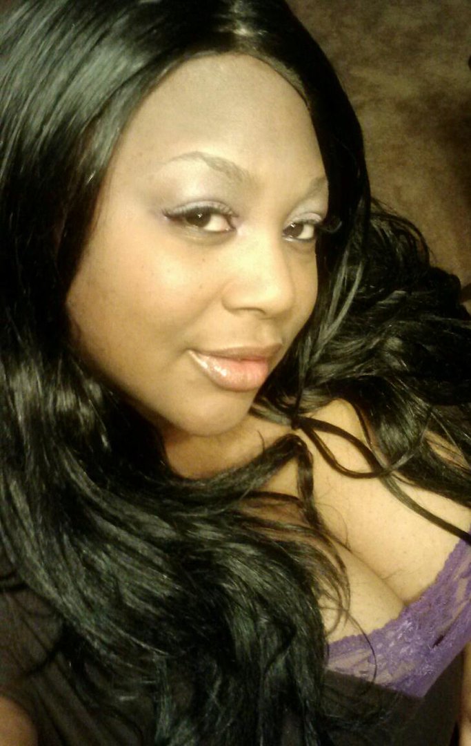 Shankeleia Roberson's album, Mobile Uploads