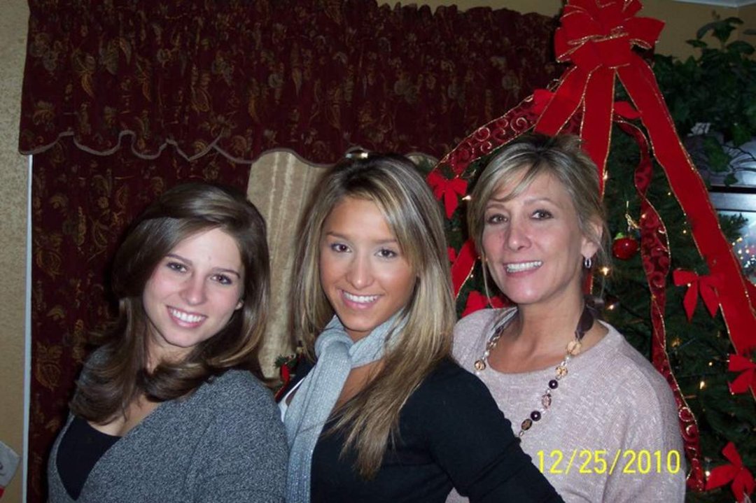 Kimberly Wolf's album, Christmas at Annette's 2010