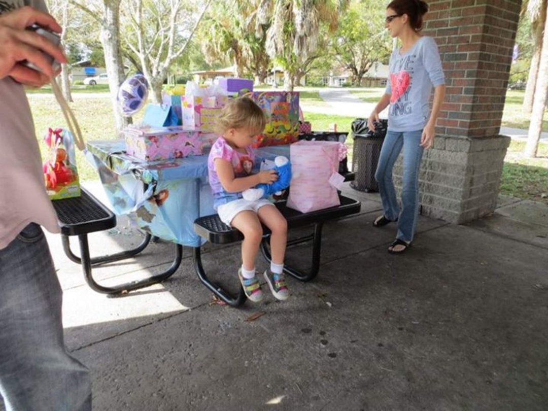 Donetta Wheeler's album, Sierra's 4th birthday party