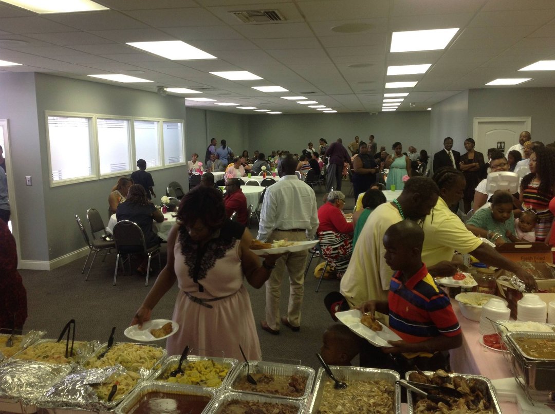 Robert Brown's album, Meet The Browns Family Reunion