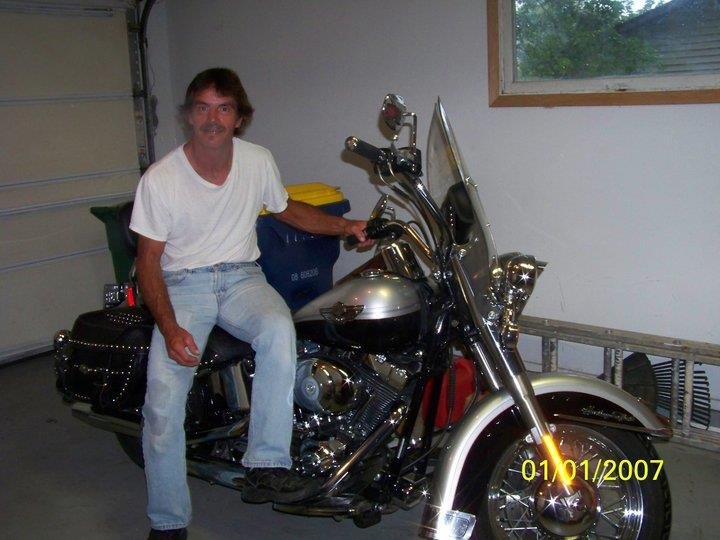 Cletis Hering's album, Profile Pictures