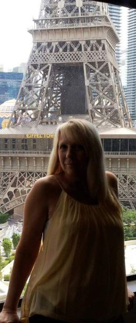 Eileen Morcom's album, Profile Pictures