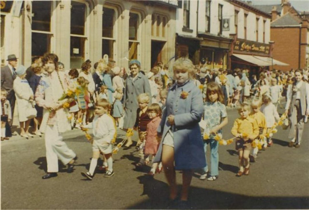 Nancy Berntsen's album, Who is this mystery girl from England?