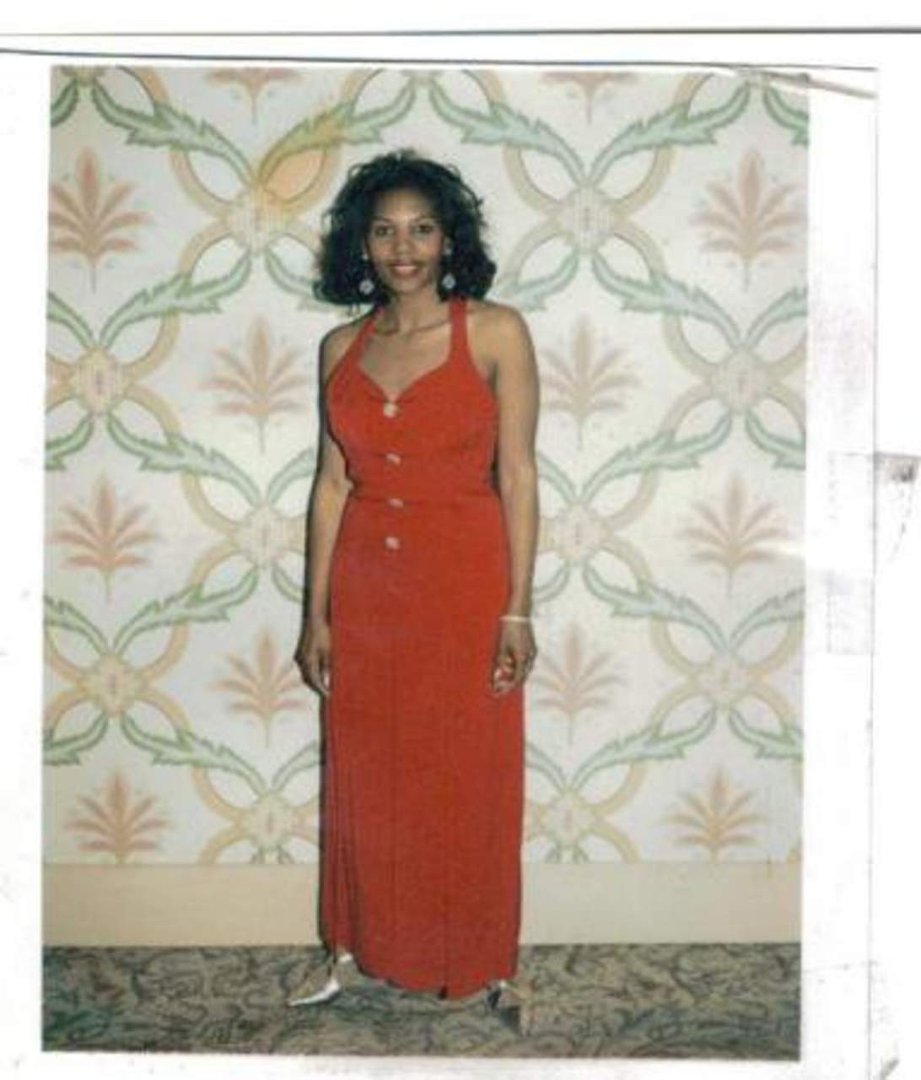 Delores Fields' album, Profile Pictures