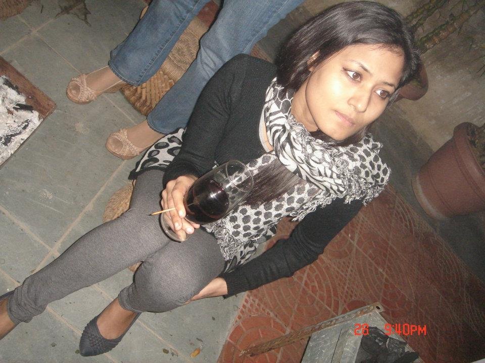 Anand Kumar's album, barbeque,bonfire, n oak grovians !!!