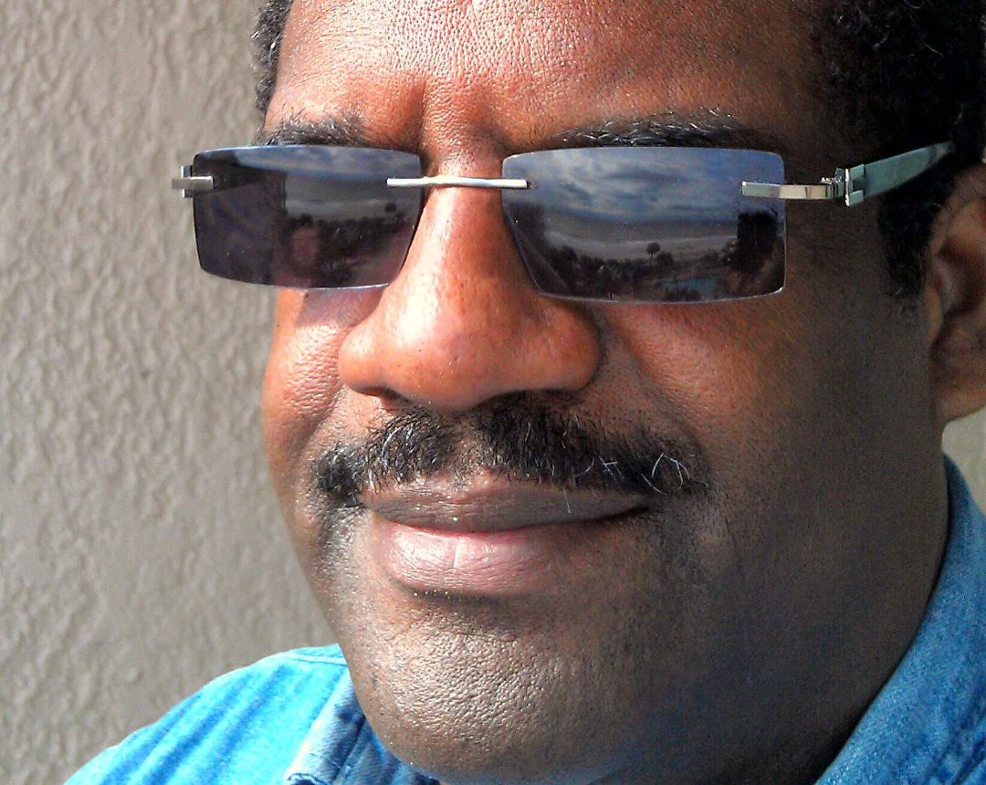 Stephen Lipscomb's album, Profile Pictures