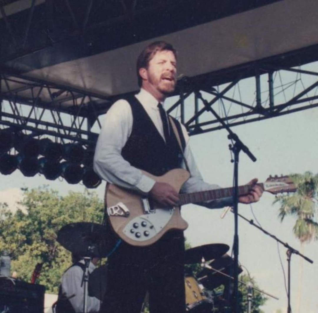 Robert Carter's album, Profile Pictures