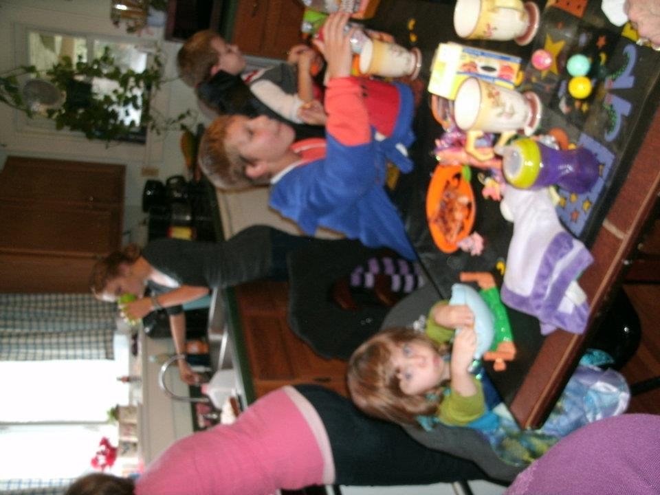 Mary Tricou's album, family