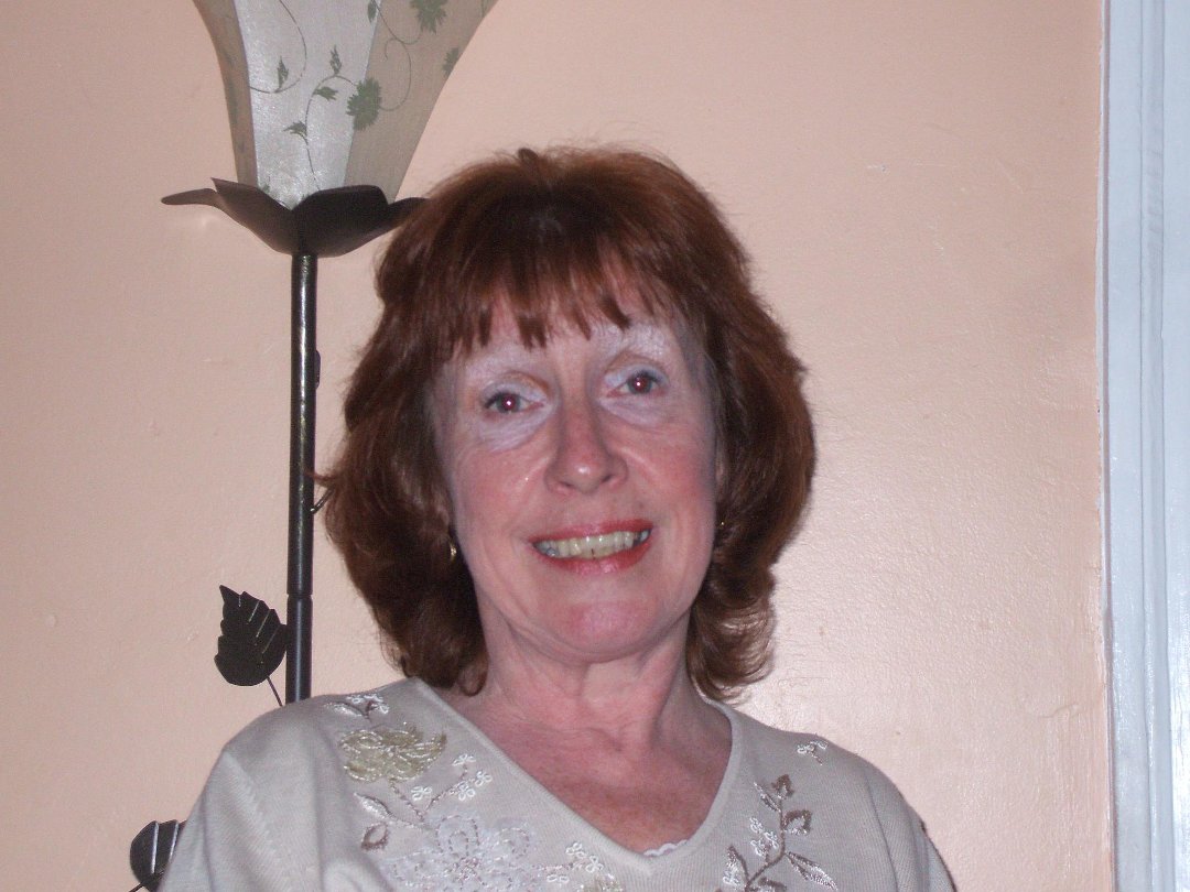 Carol Enos' album, Profile Pictures
