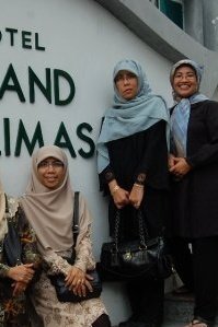 Robiah Adnan's album, Profile Pictures