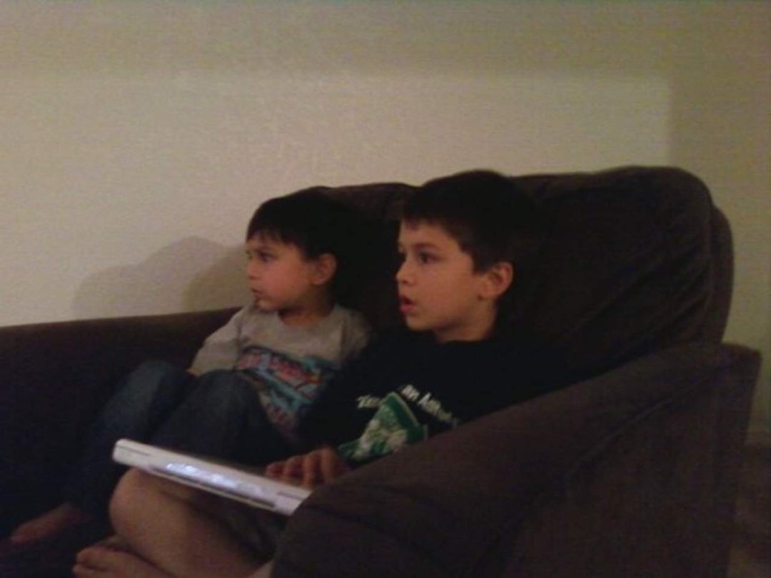 Robert Lopez's album, Los Kiddos