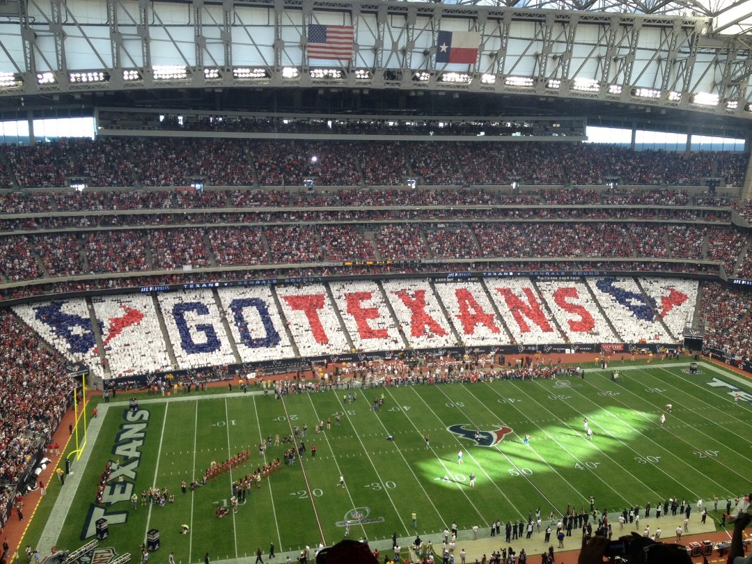Roberto Garza's album, Mobile Uploads
