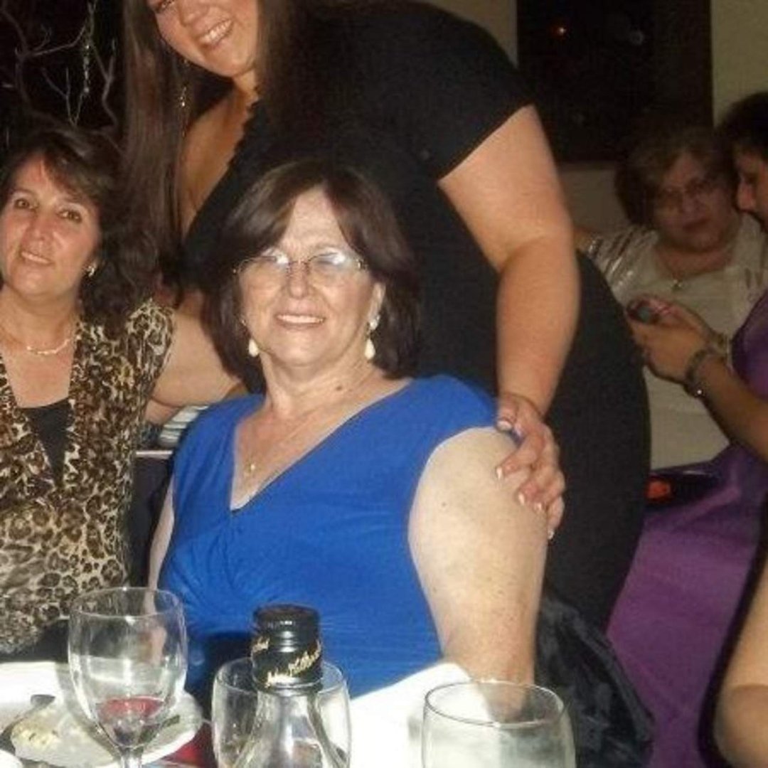 Susan Poladian's album, Profile Pictures
