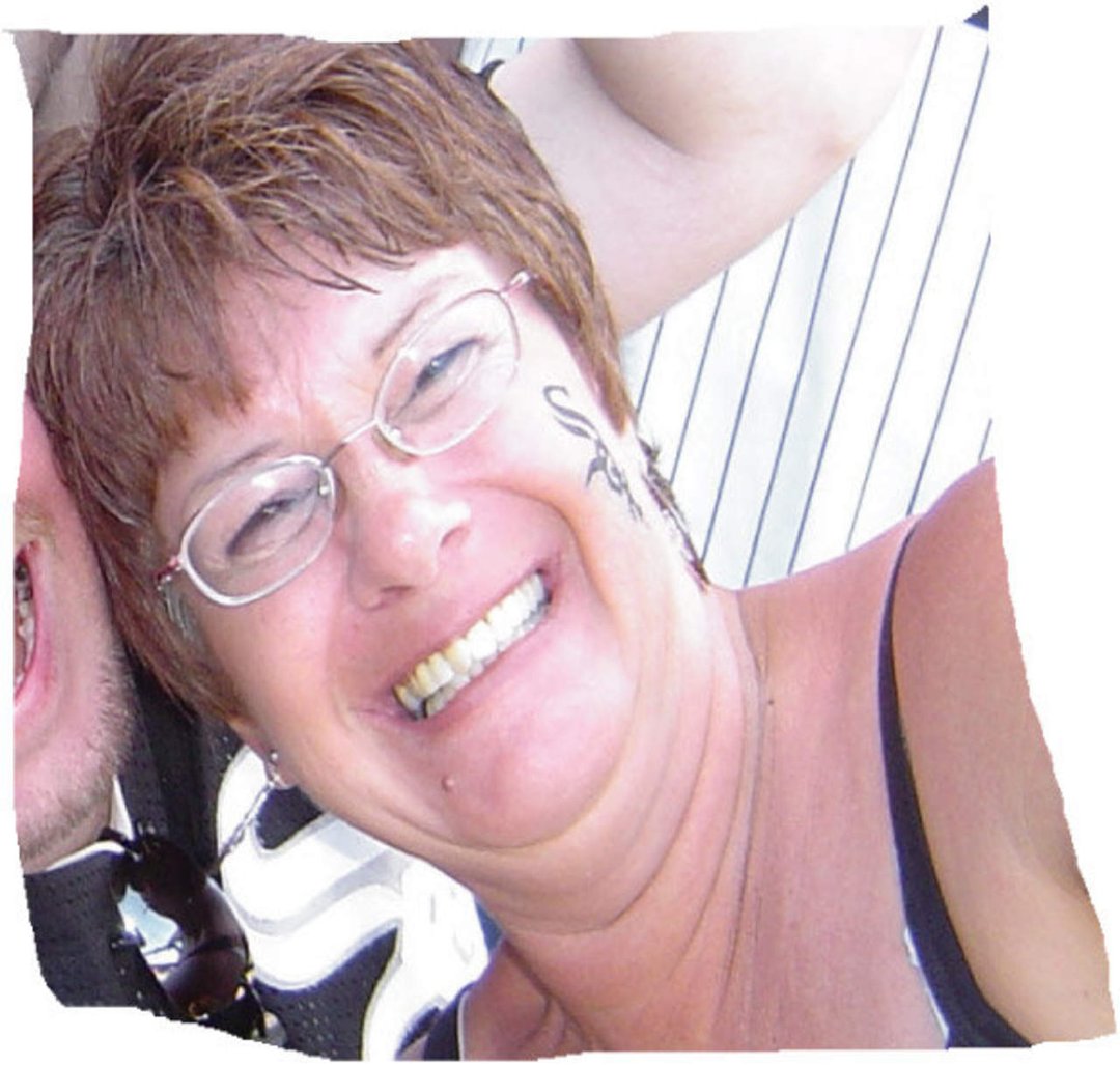 Mary Mary Wolowiec's album, Profile Pictures