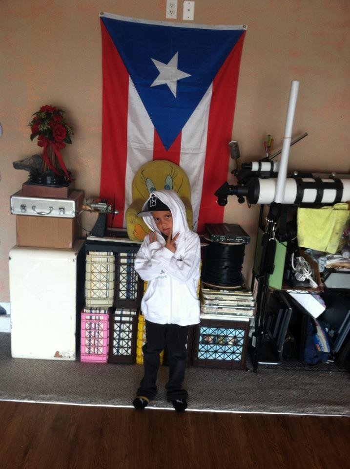 Cesar Machado Arias' album, Mobile Uploads
