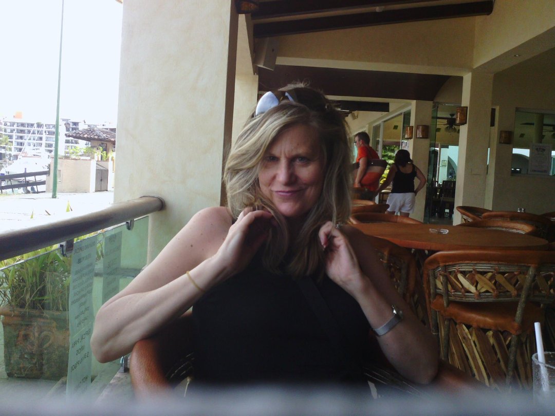 Joan Knutson's album, Profile Pictures