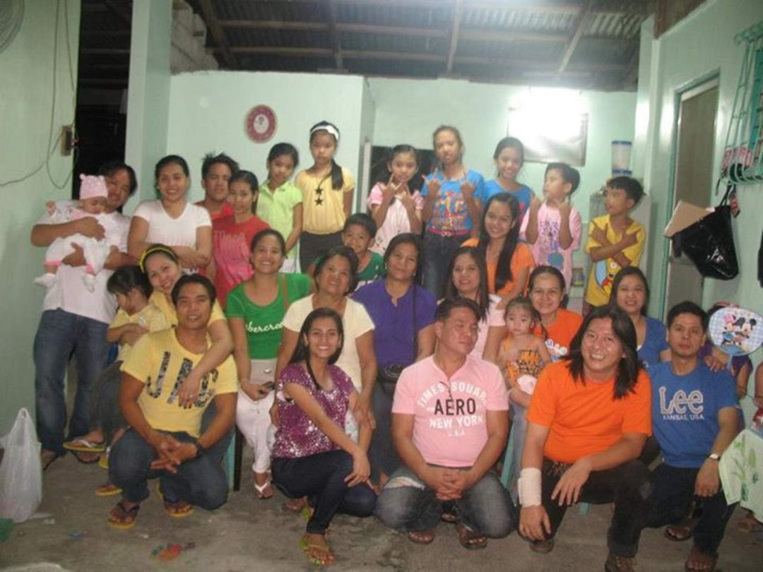 May Roxas' album, Dabarkad's 6th Xmas Party