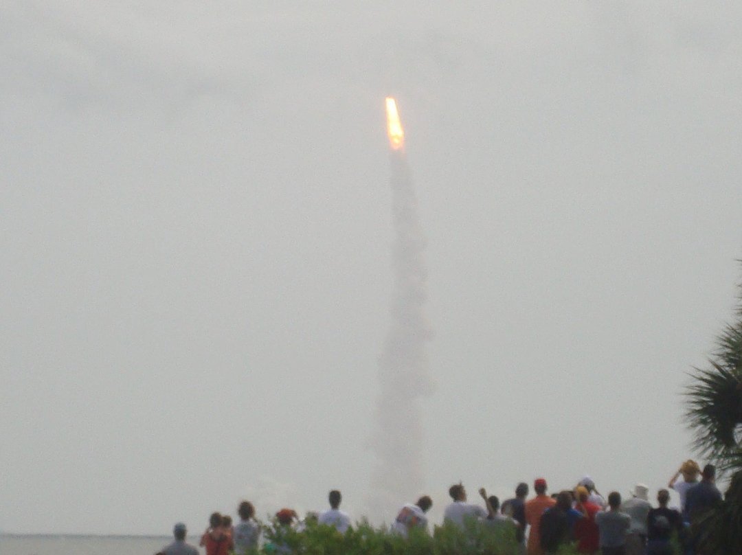 Leonard Coia's album, Final shuttle launch-July 8, 2011