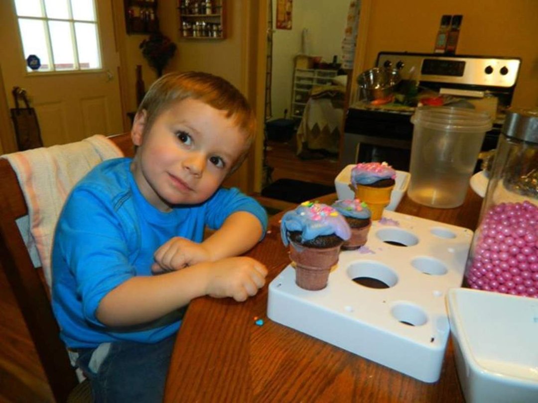 Sharon Moore's album, My day with Isabelle and Aiden