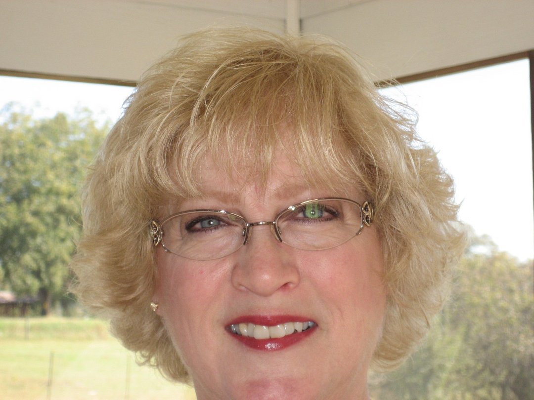 Else Brown's album, Profile Pictures